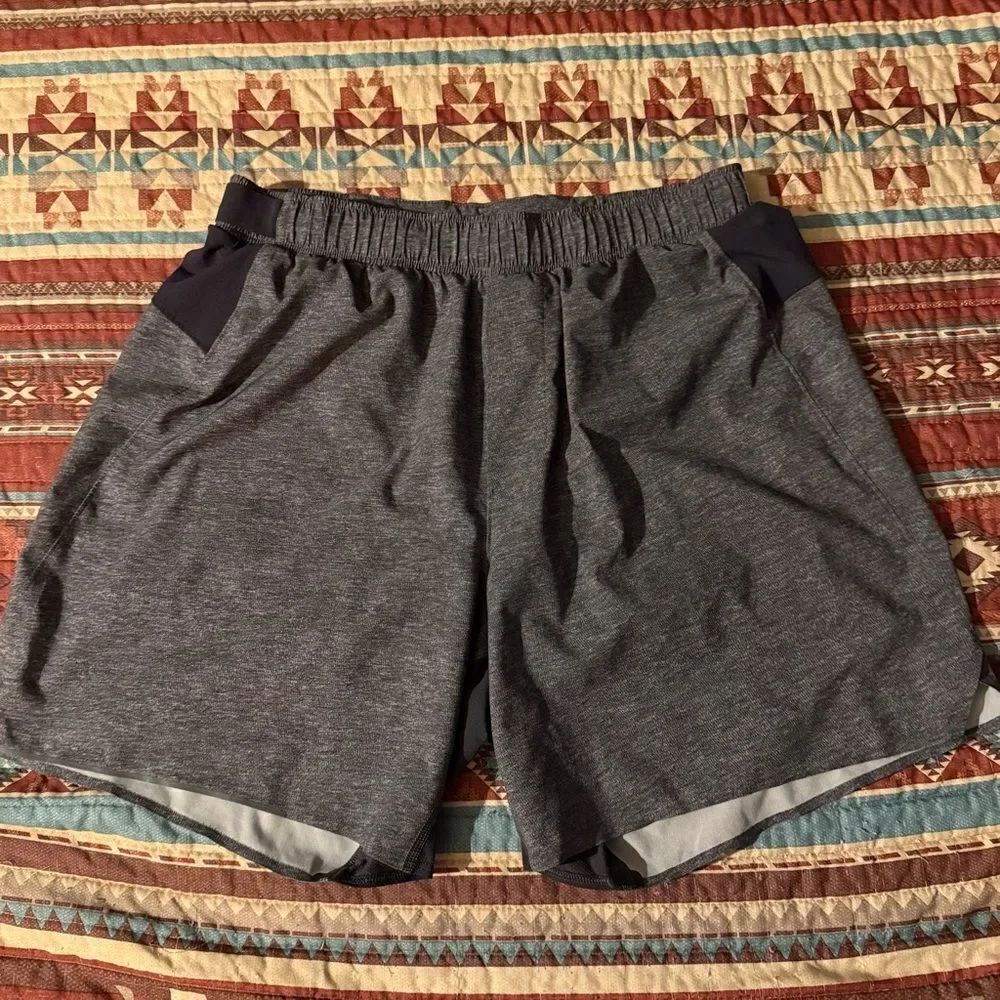 Lululemon Athletica men’s running shorts size medium
